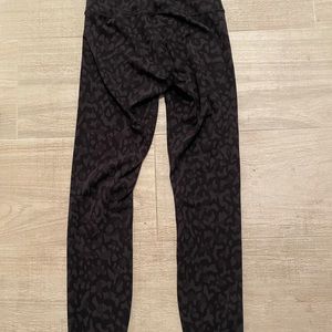 Lululemon Wunder Train leggings size 4